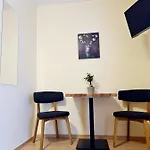 Vendégház Fruehstueckspension Klein Und Fein