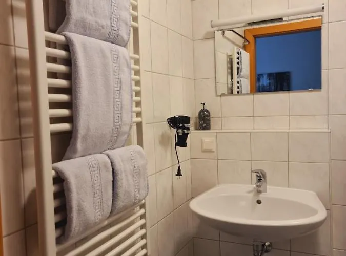 招待所 Fruehstueckspension Klein Und Fein 4*